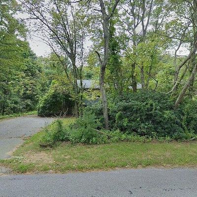 33 Brimfield Rd, Holland, MA 01521