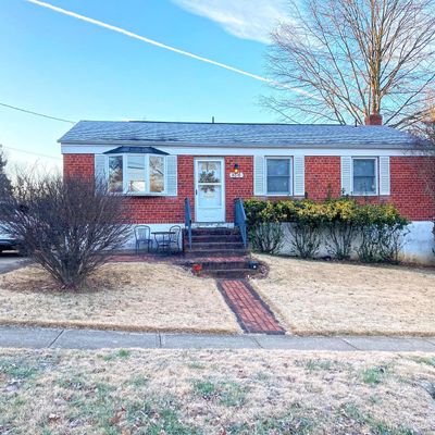 4816 Oxbow Rd, Rockville, MD 20852