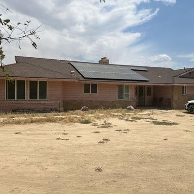 41100 22 Nd St W, Palmdale, CA 93551