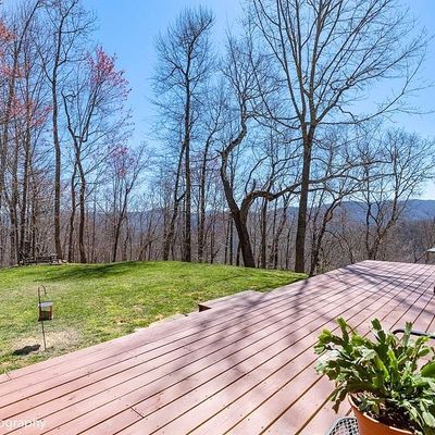 862 Wyoming Dr, Sylva, NC 28779