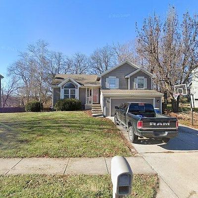 1102 Susan St, Kearney, MO 64060