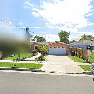 15354 Leadwell St, Van Nuys, CA 91406