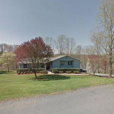 275 Cambridge Ct, Hardy, VA 24101