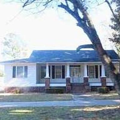 234 N Brooks St, Manning, SC 29102