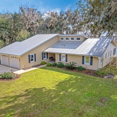 323 W River Rd, Palatka, FL 32177