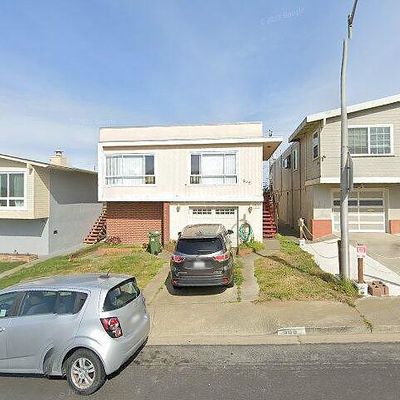 365 Lakeshire Dr, Daly City, CA 94015