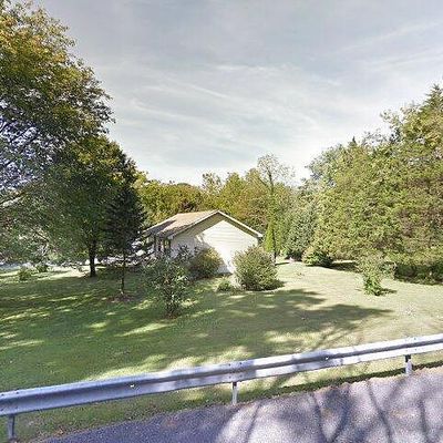 1111 Delabole Jct, Pen Argyl, PA 18072