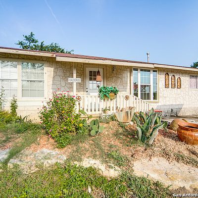 10010 Johns Rd, Boerne, TX 78006