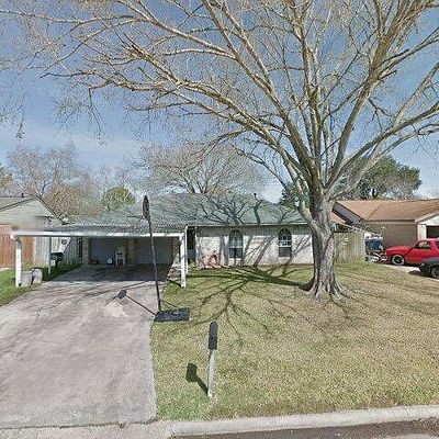 117 Bastrop St, Angleton, TX 77515