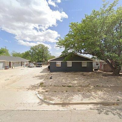 1706 E Dartmouth St, Lubbock, TX 79403