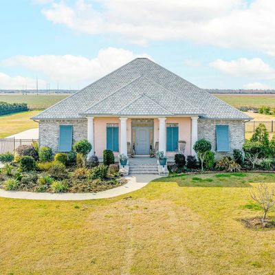 201 Goldsby Dr, Schriever, LA 70395