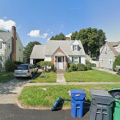 21 Omaha Blvd, Warwick, RI 02889