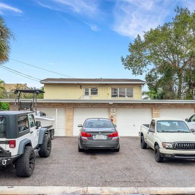 222 Dolphin Pt, Clearwater Beach, FL 33767