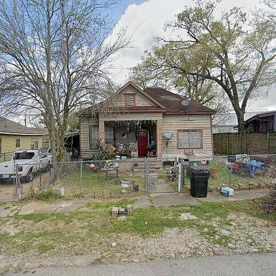 2516 Fletcher St, Houston, TX 77009