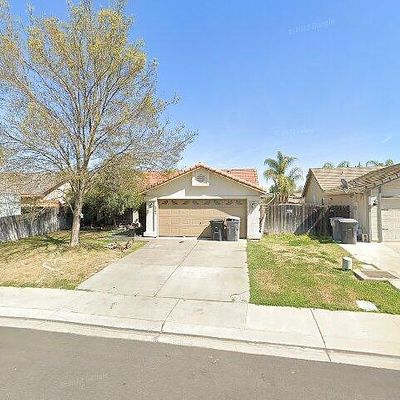 2595 Bordona Dr, Riverbank, CA 95367