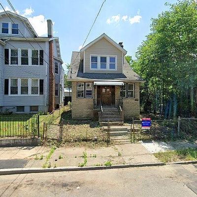 28 Schuyler Ave, Newark, NJ 07112