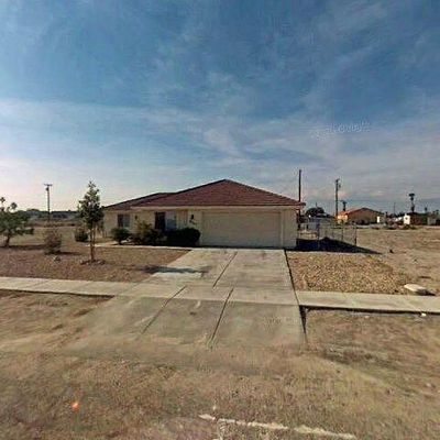 2843 Stardust Ave, Thermal, CA 92274