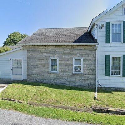 3489 W Walker Rd, Walnutport, PA 18088