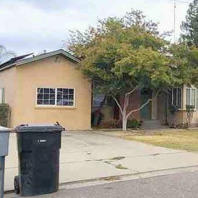 358 Lambuth Ave, Oakdale, CA 95361