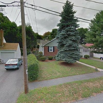 3 Nancy Rd, Milton, MA 02186