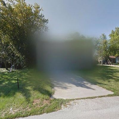 566 W Division Rd, Valparaiso, IN 46385