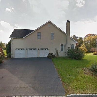 57 Brooks Rd, Moorestown, NJ 08057