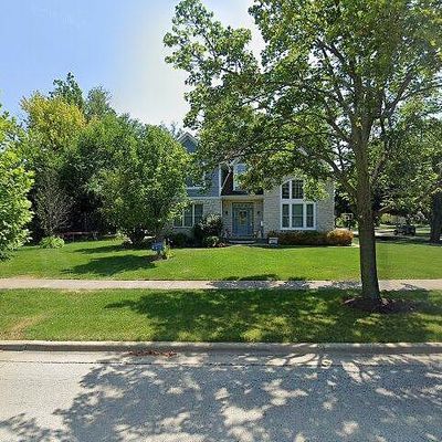 937 Waverly Rd, Glen Ellyn, IL 60137