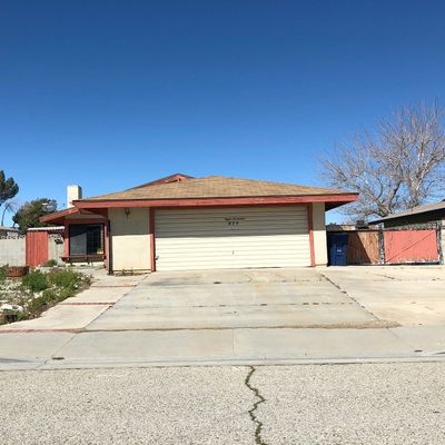 817 Landsford St, Lancaster, CA 93535