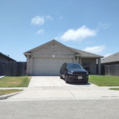 1106 Pasadena St, Portland, TX 78374