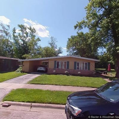 311 Seneca St, Park Forest, IL 60466