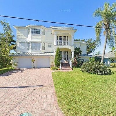 540 Johns Pass Ave, Madeira Beach, FL 33708