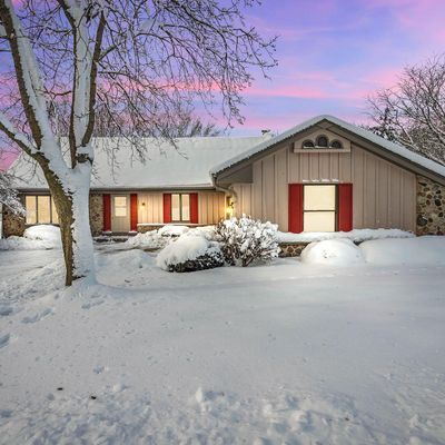 1125 Rainbow Ct, Mukwonago, WI 53149