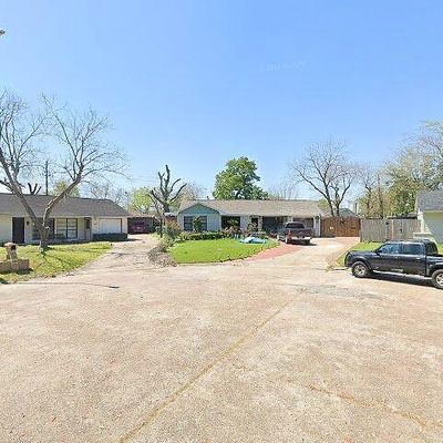 10338 Duncum St, Houston, TX 77013