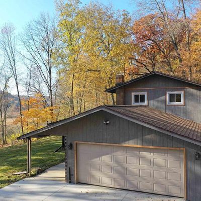 13504 Jungle Bar Ln, Cazenovia, WI 53924