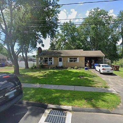 15 Rogers Ln, Enfield, CT 06082