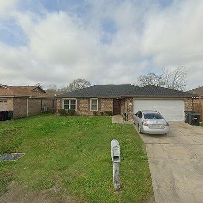 205 Cypress Village Dr, Houma, LA 70360