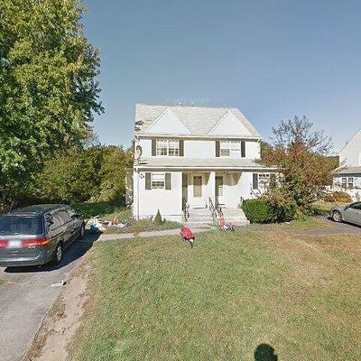 28 Quincy Way, Attleboro, MA 02703