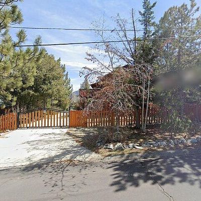 2412 Freeman Dr, Pine Mountain Club, CA 93222