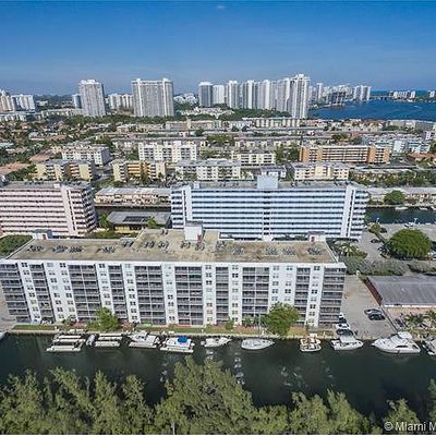 3660 Ne 166 Th St #805, North Miami Beach, FL 33160