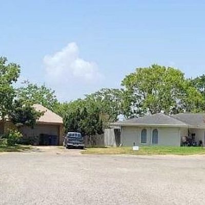 4721 Gayle Dr, Corpus Christi, TX 78413