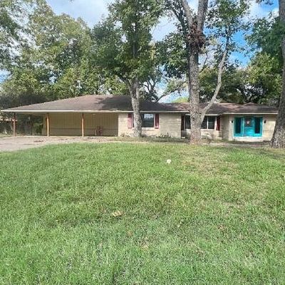 419 Kickapoo St, Frankston, TX 75763