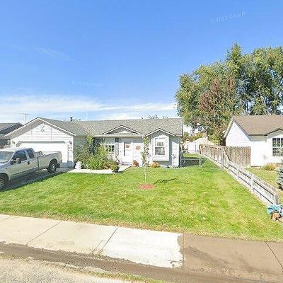 510 Valley St, Middleton, ID 83644