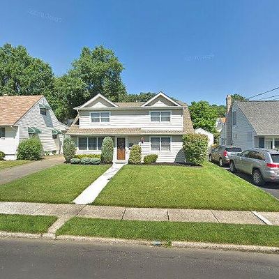 80 Greene Ave, Totowa, NJ 07512