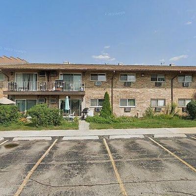 800 E Old Willow Rd #2 104, Prospect Heights, IL 60070