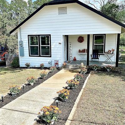 639 N Holland St, Bellville, TX 77418