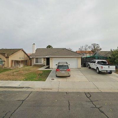 822 N San Miguel Ave, Los Banos, CA 93635