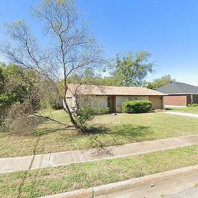 102 Yorkshire Dr, Cedar Hill, TX 75104