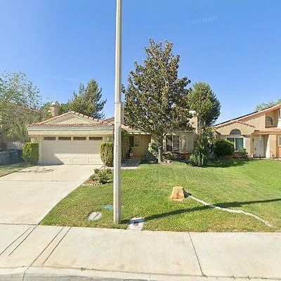 1023 Langhorn St, Lancaster, CA 93535