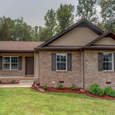 1030 Chris Dr, Portland, TN 37148