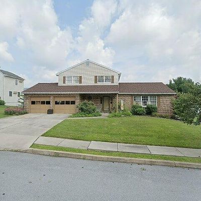 1031 Hemlock Ln, Enola, PA 17025